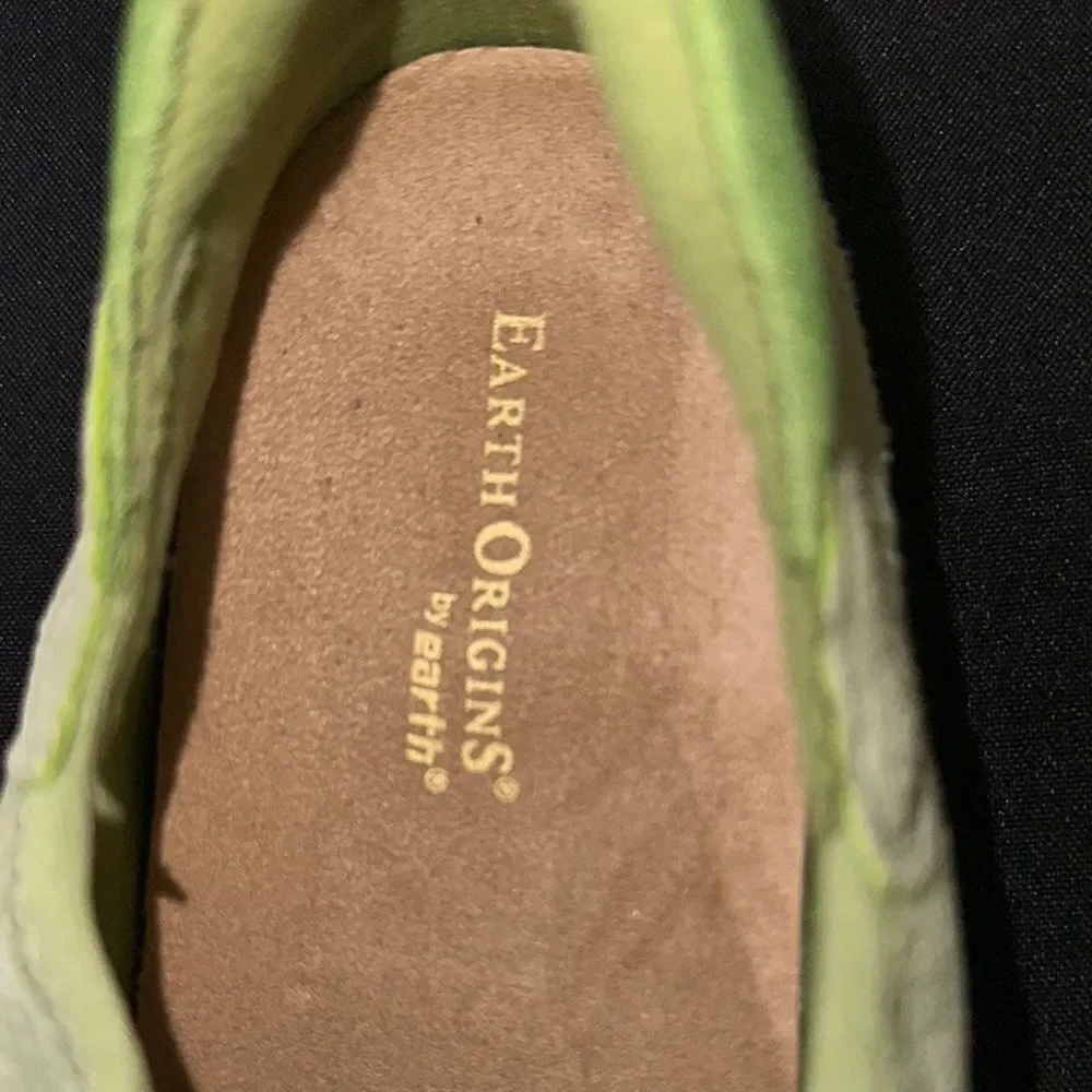 Earth Origins by Earth Women's Green Suede Casual Sneakers Size 11